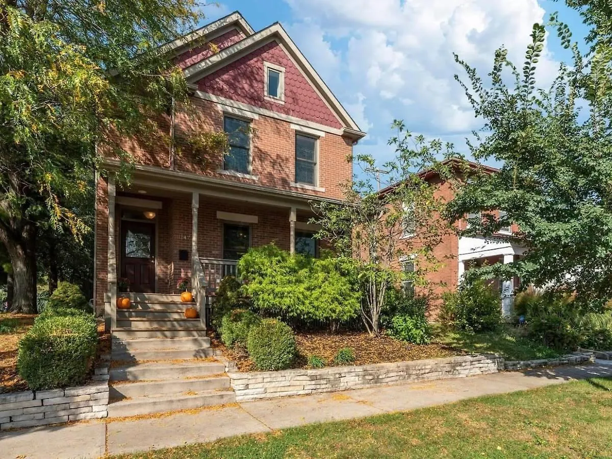 Dom wakacyjny Housepitality - The Victorian Vacation Home Columbus